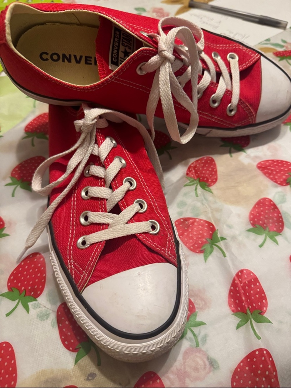 Converse  unisex  Red Low-Top Canvas Sneakers with White Accents